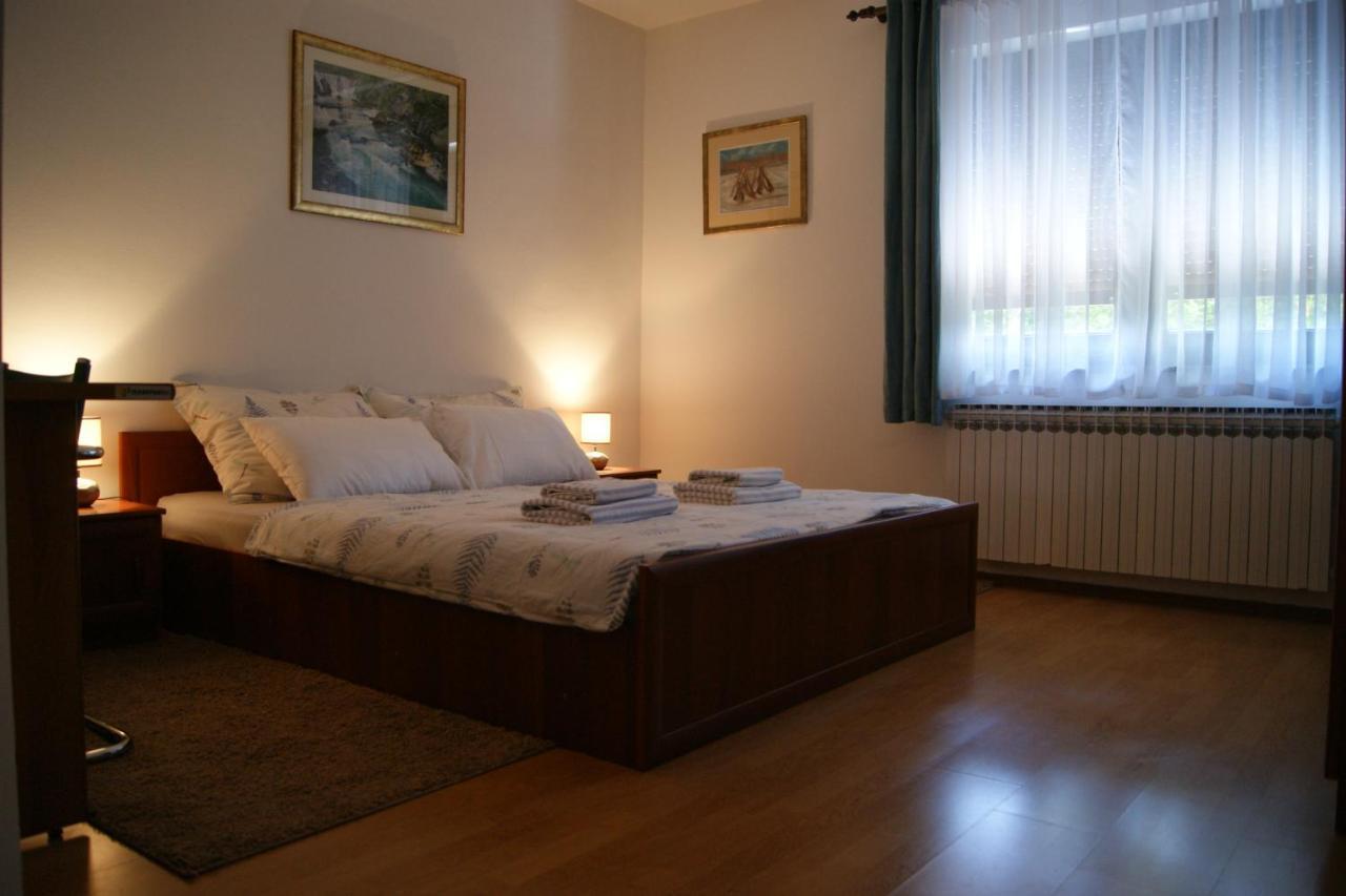 Apartment Lynx Korenica Buitenkant foto