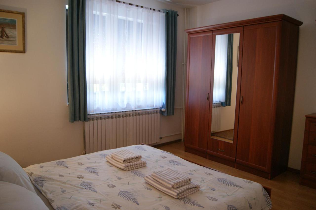 Apartment Lynx Korenica Buitenkant foto
