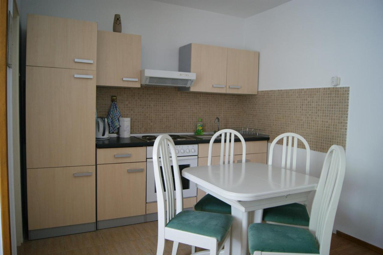 Apartment Lynx Korenica Buitenkant foto