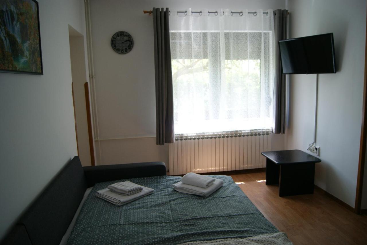 Apartment Lynx Korenica Buitenkant foto